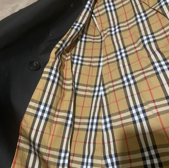 Burberry Waterloo trench coat jacket for women - Picture 7 of 8